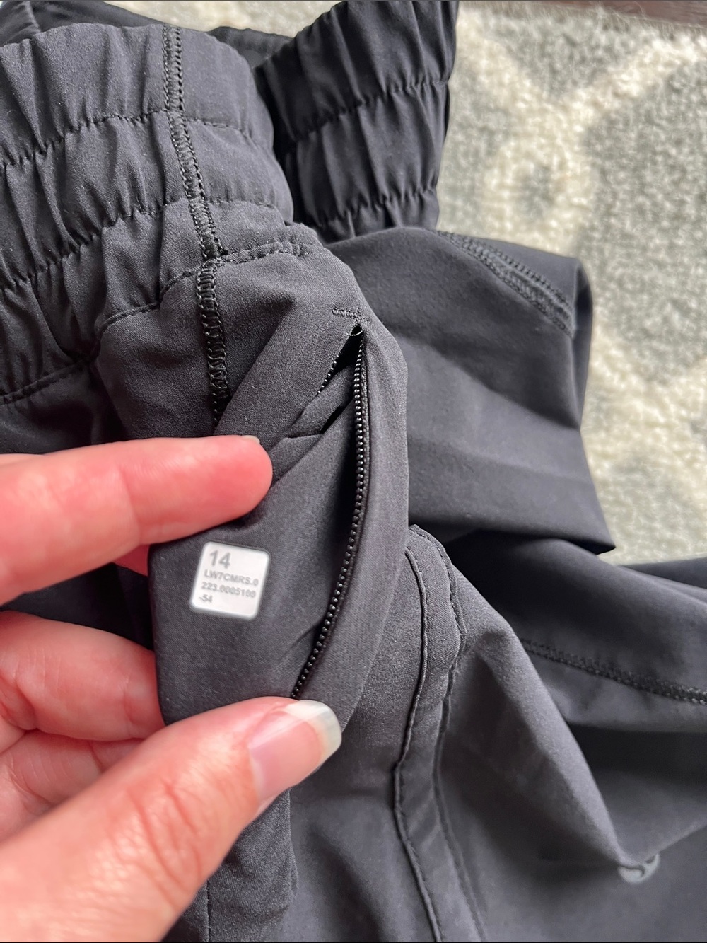 Lululemon High Rise Track That (4in) - Picture 2 of 2